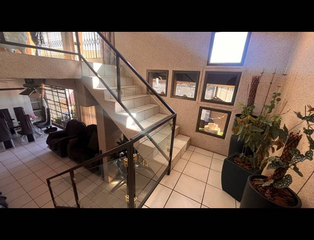 4 BEDROOM HOUSE FOR SALE IN BASSONIA